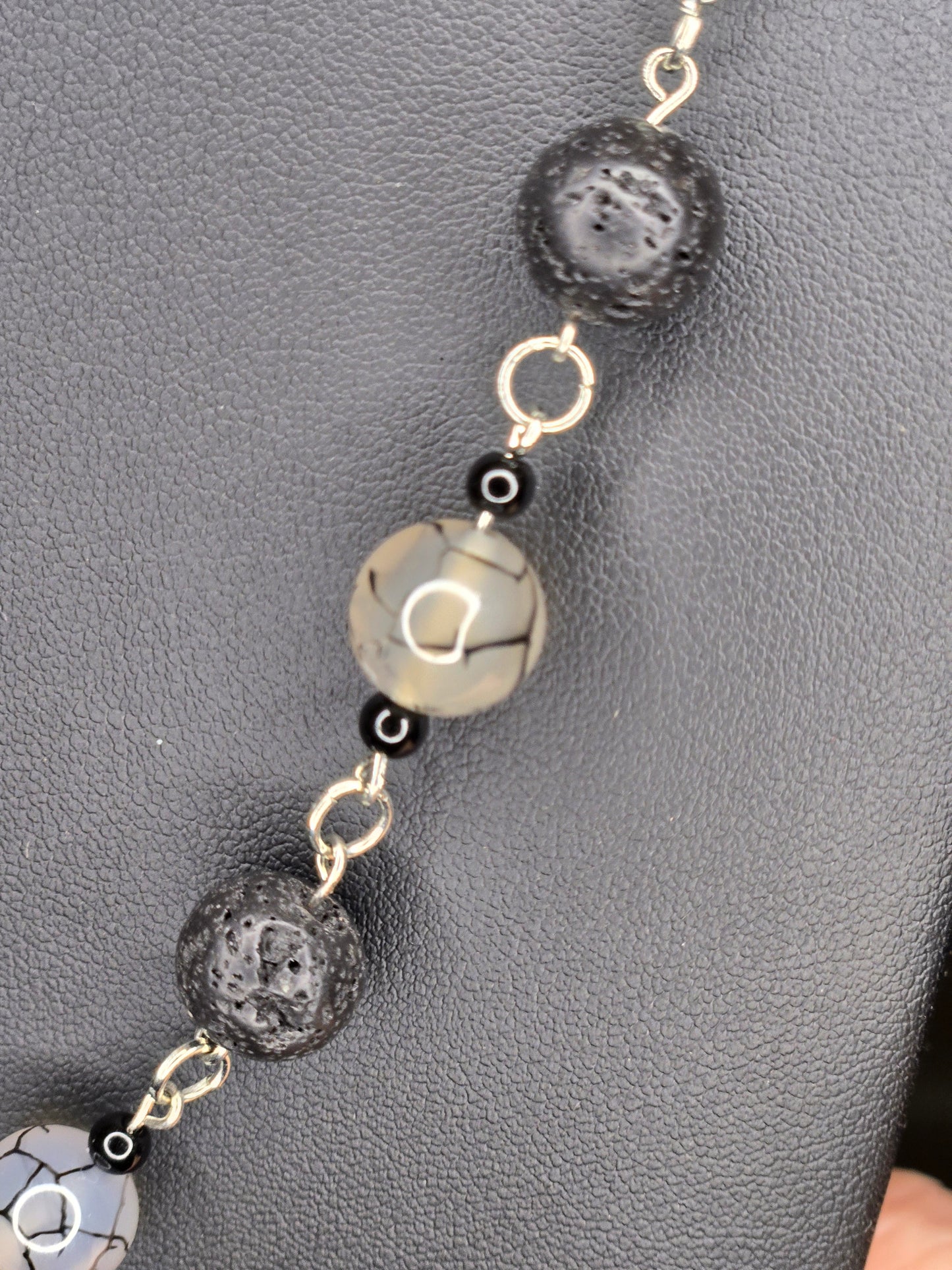 Obsidian Bloom Agate Necklace
