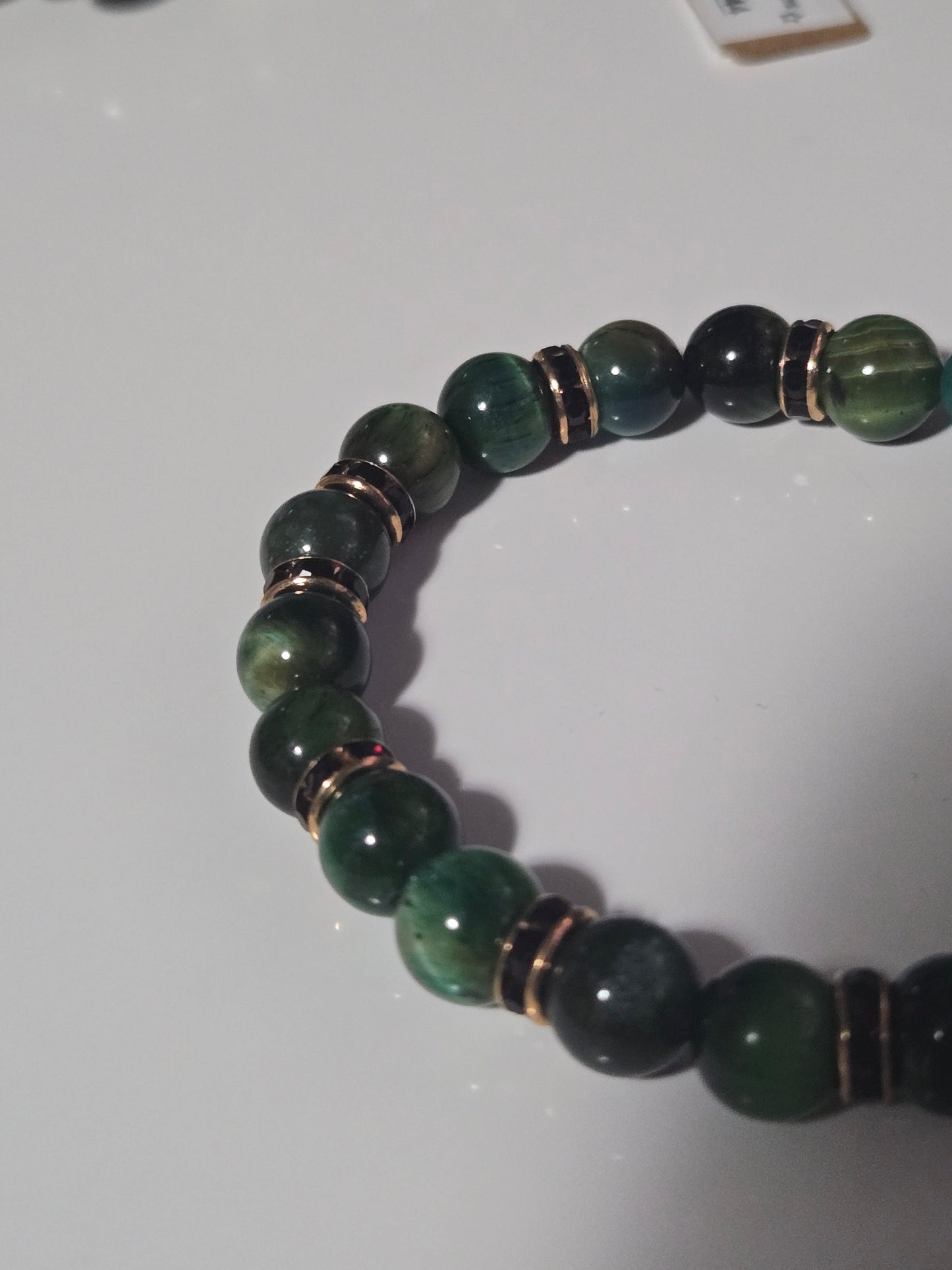Emerald Mirage Gemstone Bracelet – Green Agate & Garnet Gold Accents