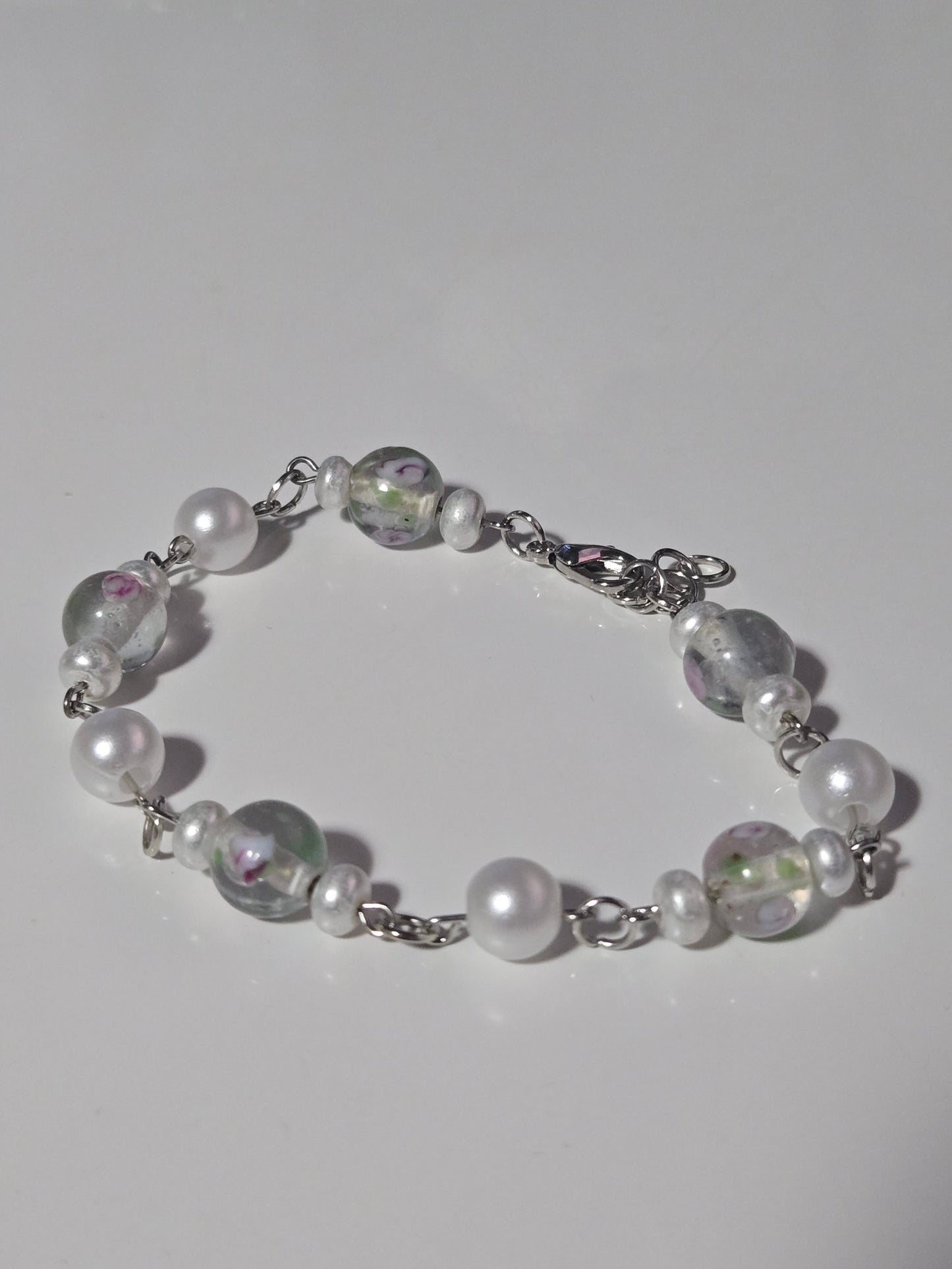 Glass Garden Bracelet – Pearl & Handcrafted Floral Bead Chain