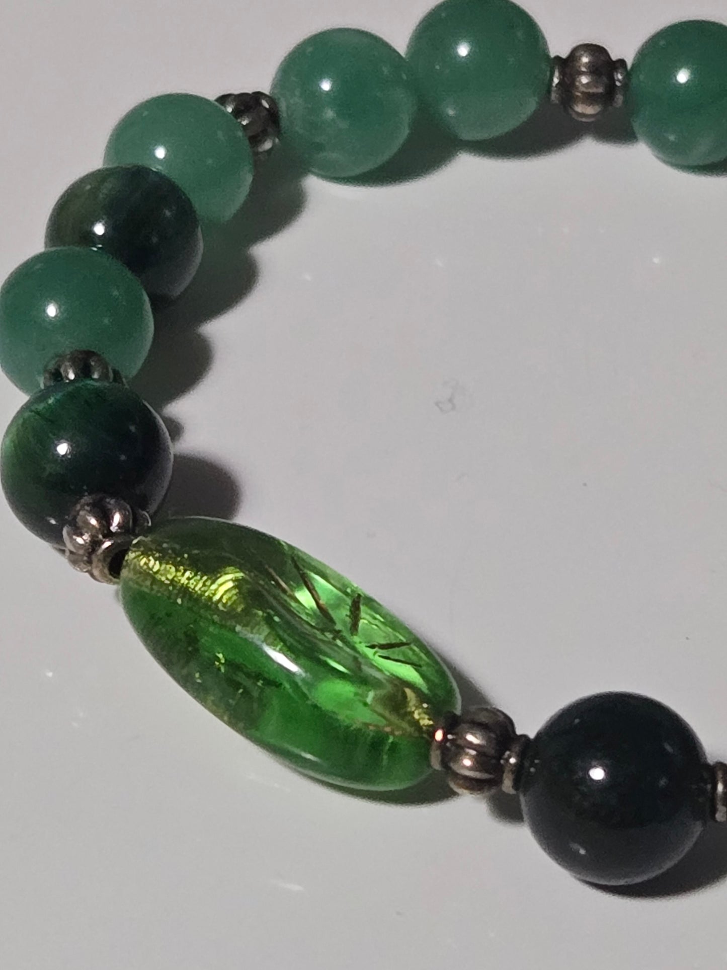 Forest Light Bracelet – Green Aventurine & Glass Leaf Accent