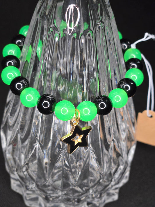 Neon Green & Black Star Charm Beaded Glass Bracelet