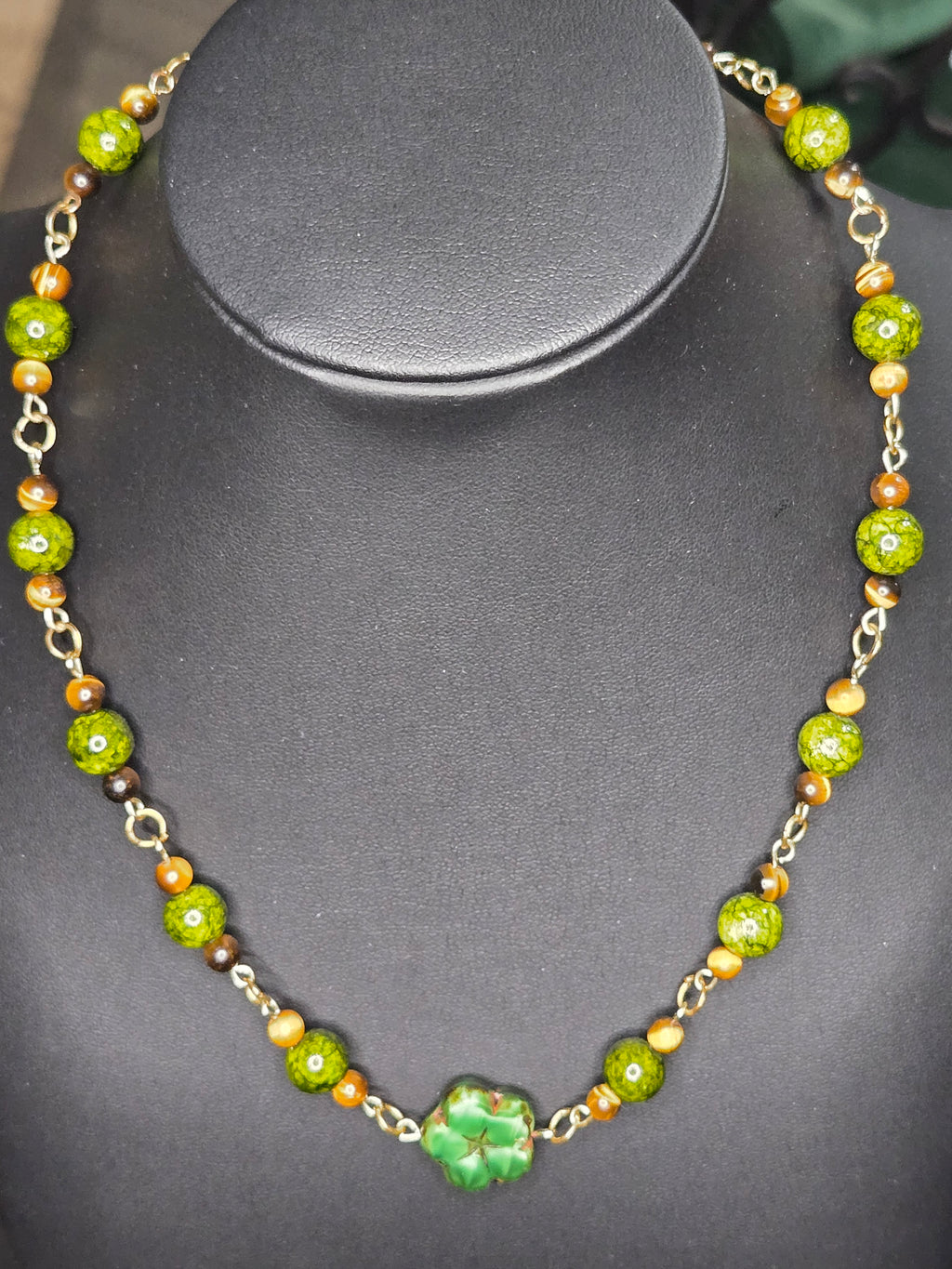 Mosslight Necklace