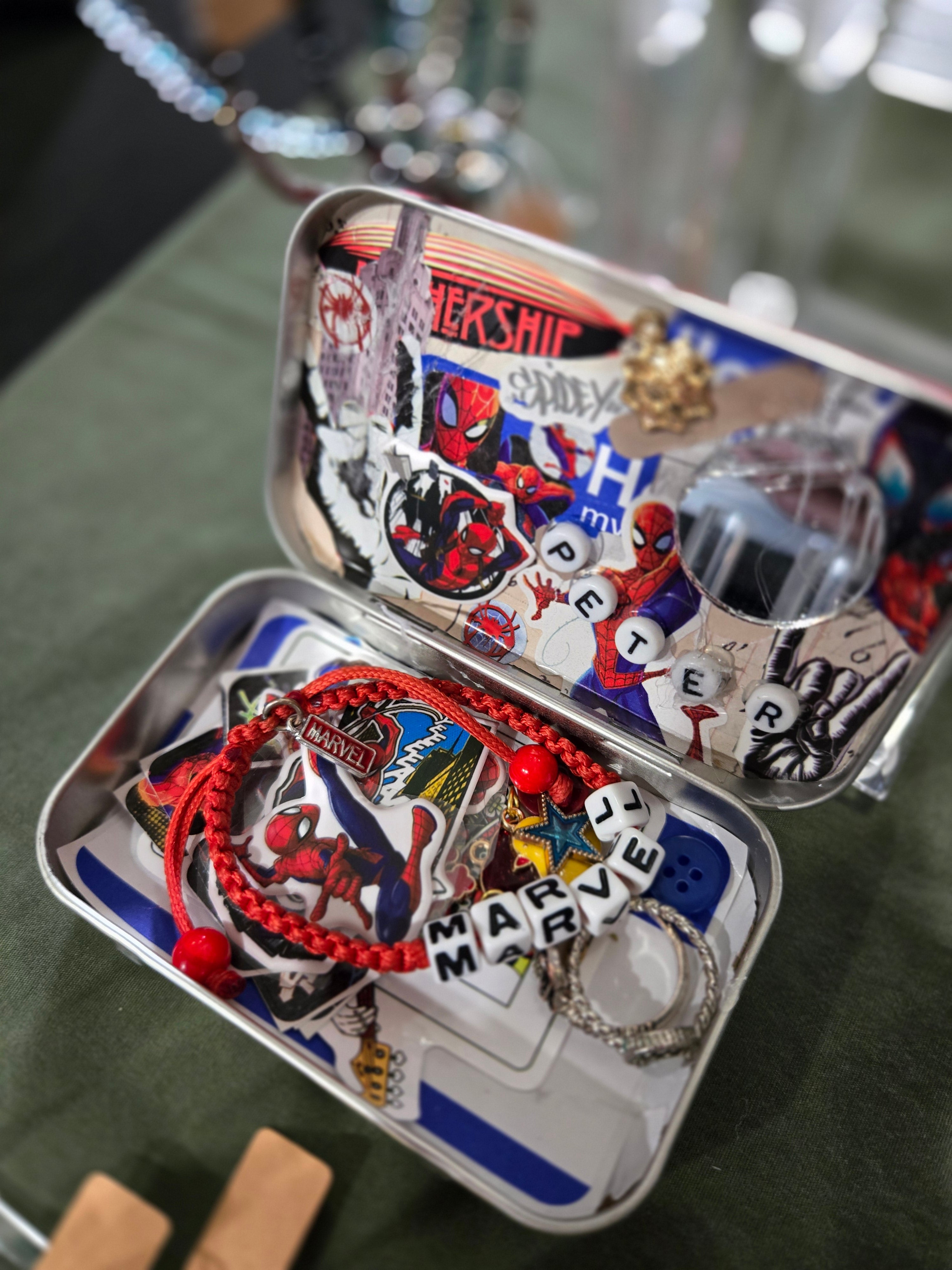 Altoid Vaults – Mini Worlds in a Tin (4 Styles)