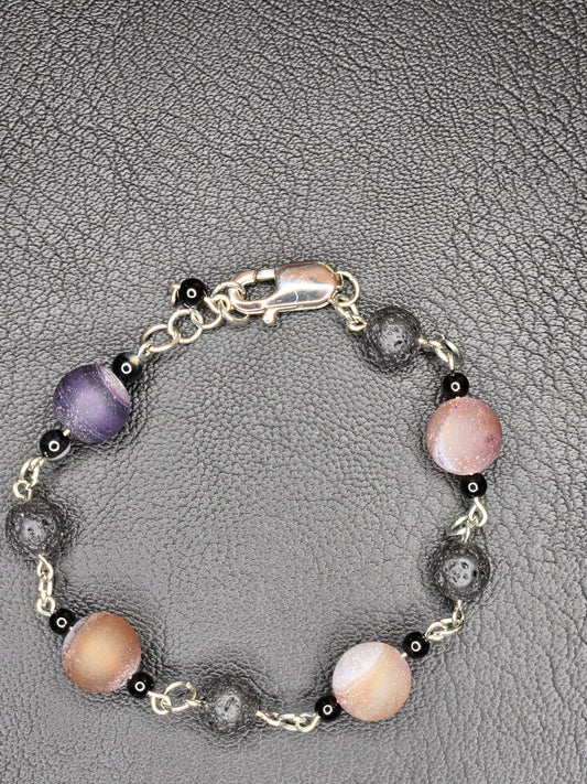 Twilight Ember Gemstone Bracelet – Frosted Agate, Lava Stone & Onyx