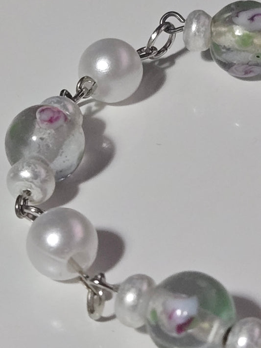 Glass Garden Bracelet – Pearl & Handcrafted Floral Bead Chain