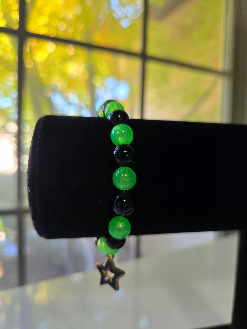 Neon Green & Black Star Charm Beaded Glass Bracelet
